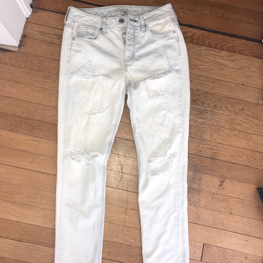 White Boyfriend Jeans